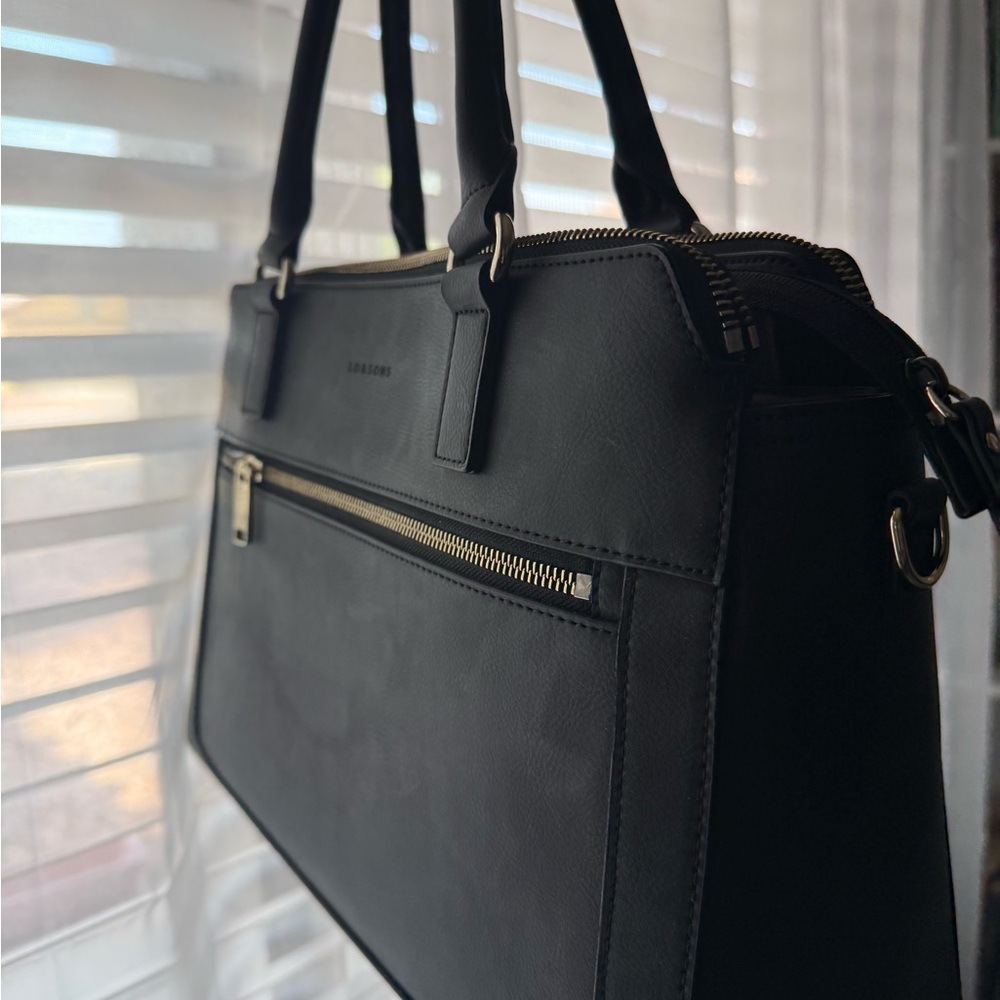 Lo & Sons Laptop Tote Black Bag, never used.